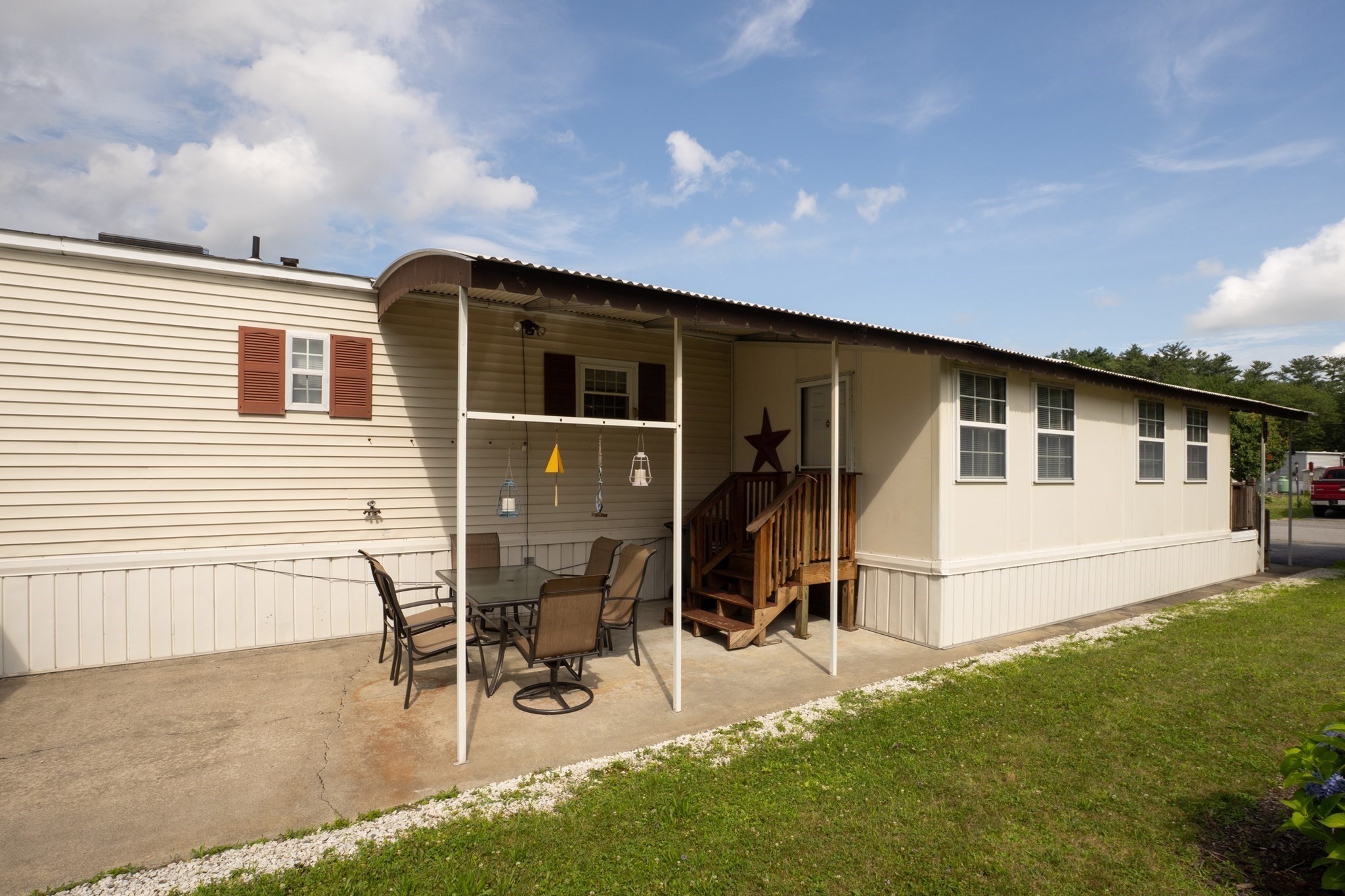 556 Central St # 73