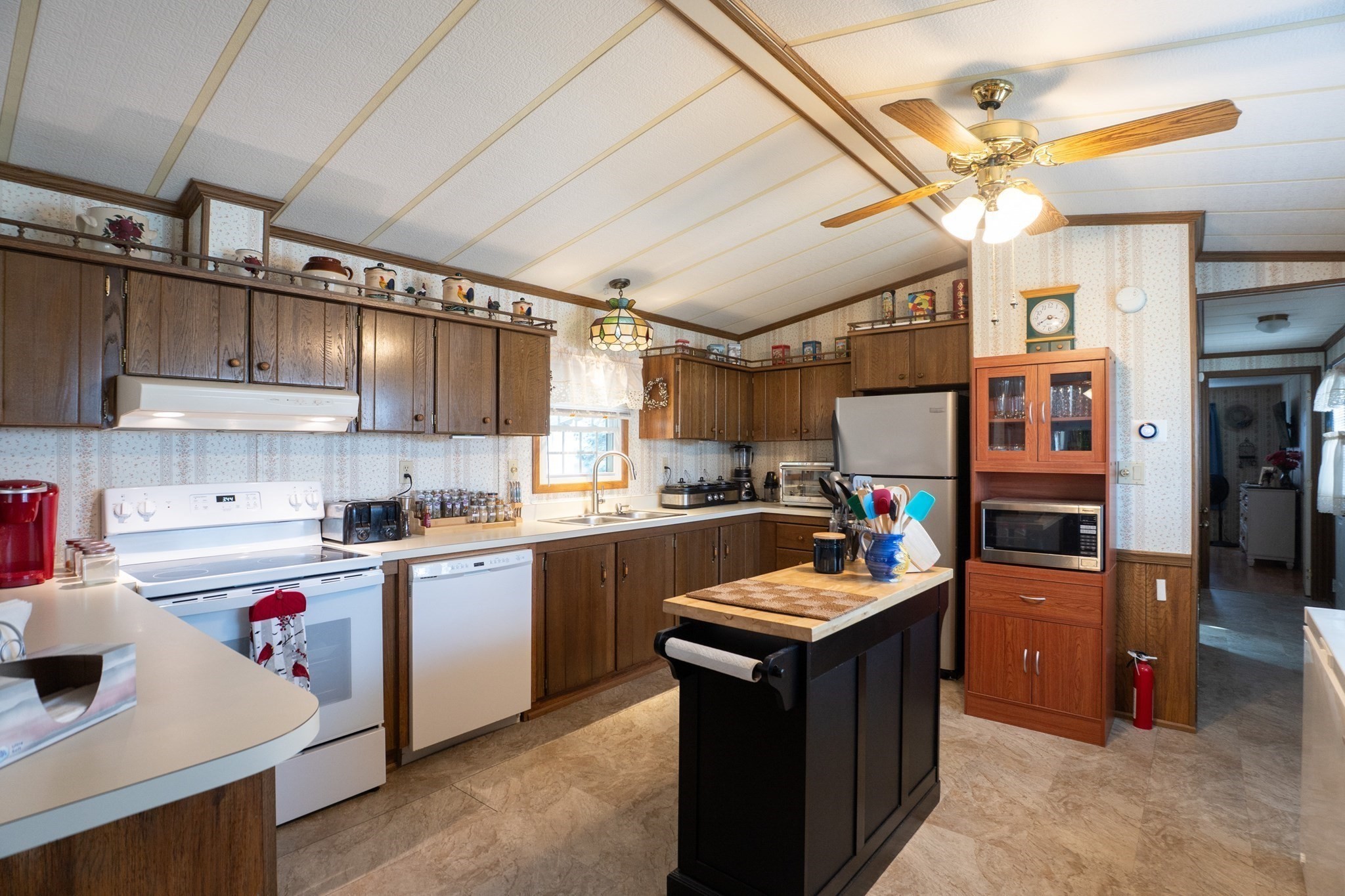 556 Central St # 73