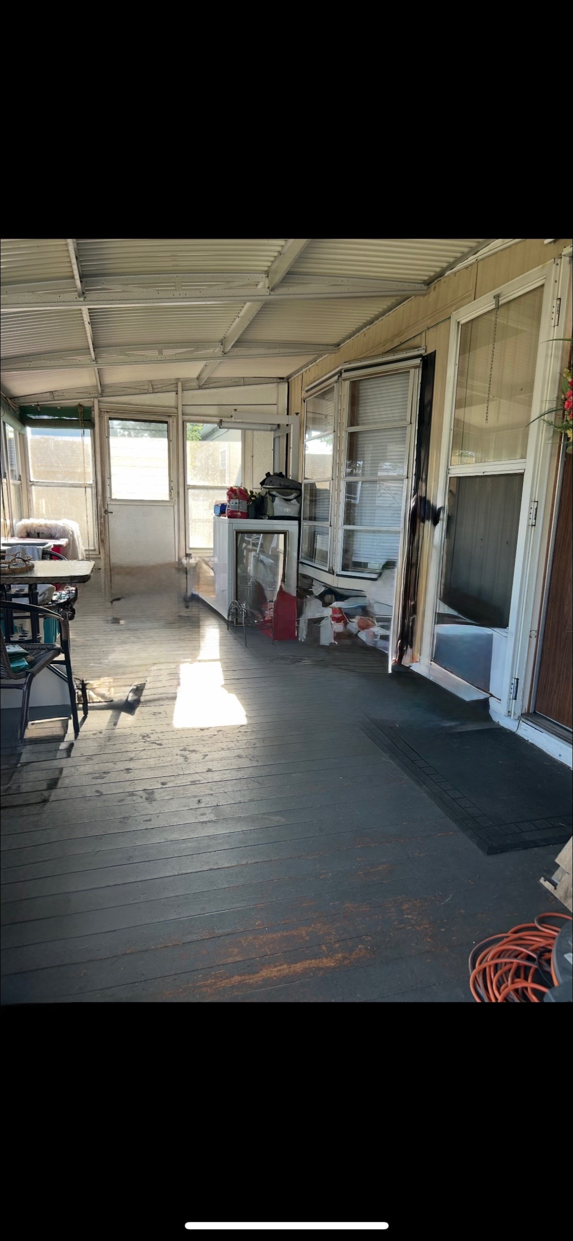 106 Mayflower Avenue