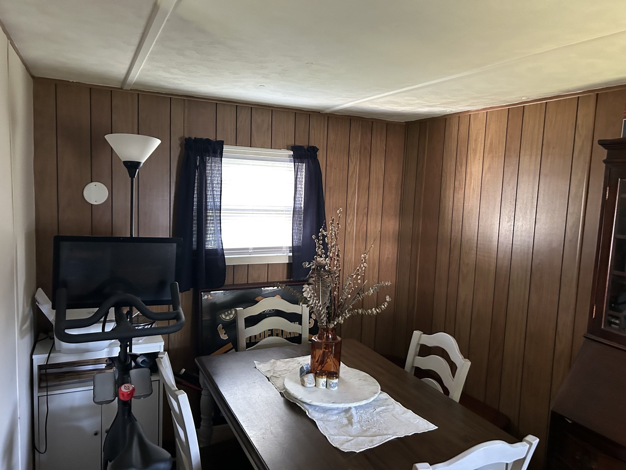 106 Mayflower Avenue