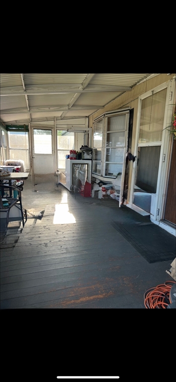 106 Mayflower Avenue