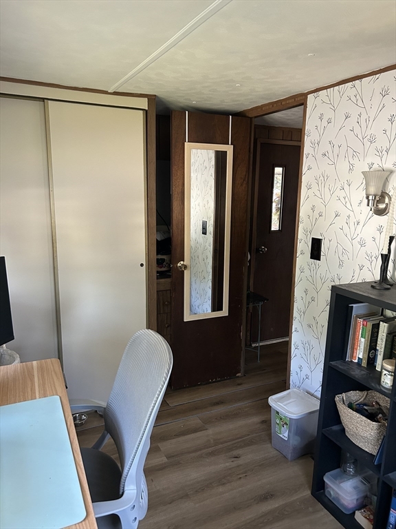 106 Mayflower Avenue