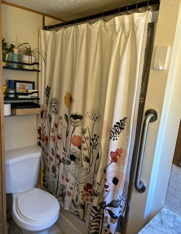 106 Mayflower Avenue