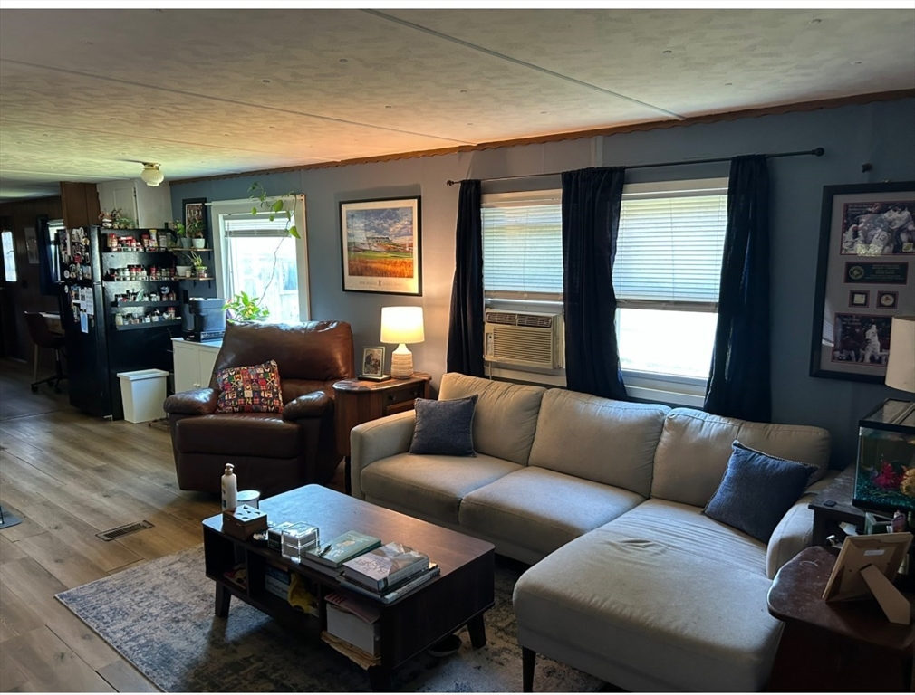 106 Mayflower Avenue