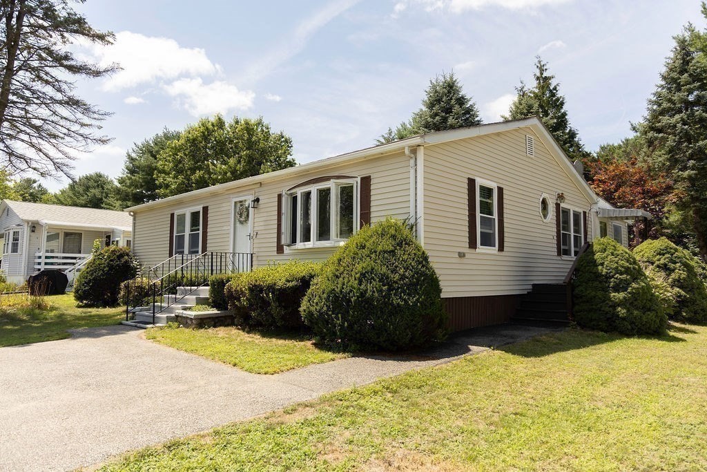 7 Green Holly Drive