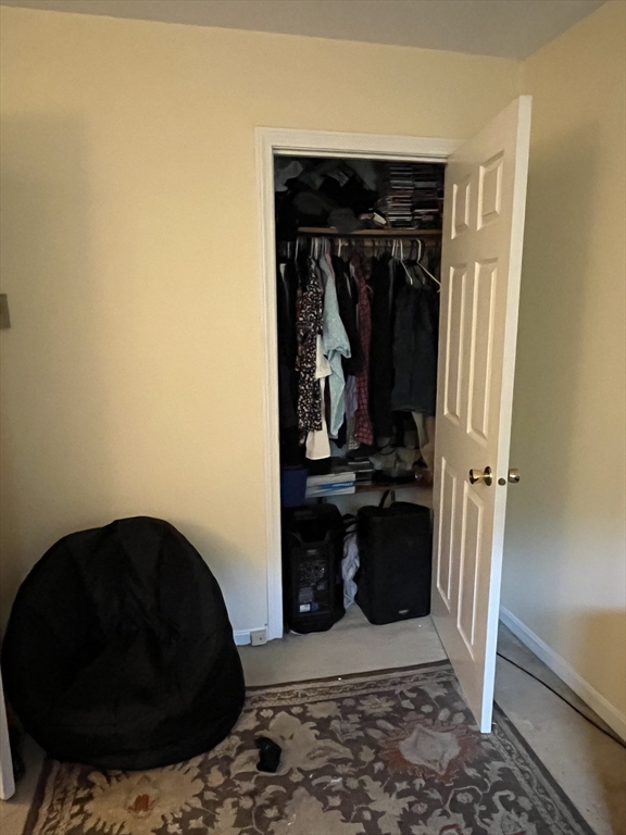 20 Greenwood Drive Unit: 10 (B)