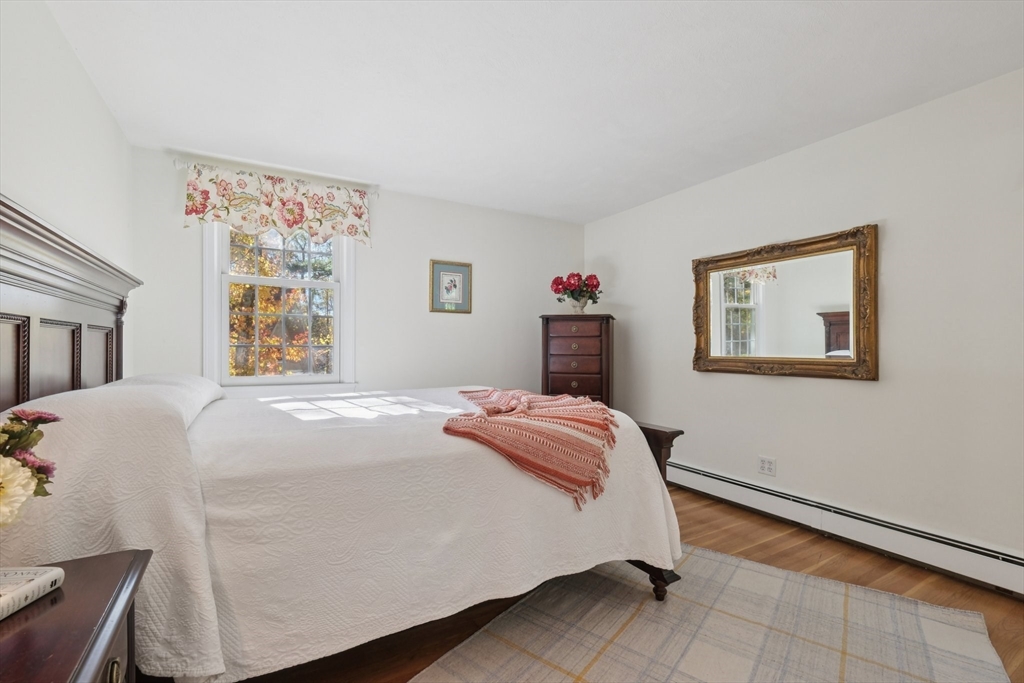 39 Woodbury Rd, Southborough