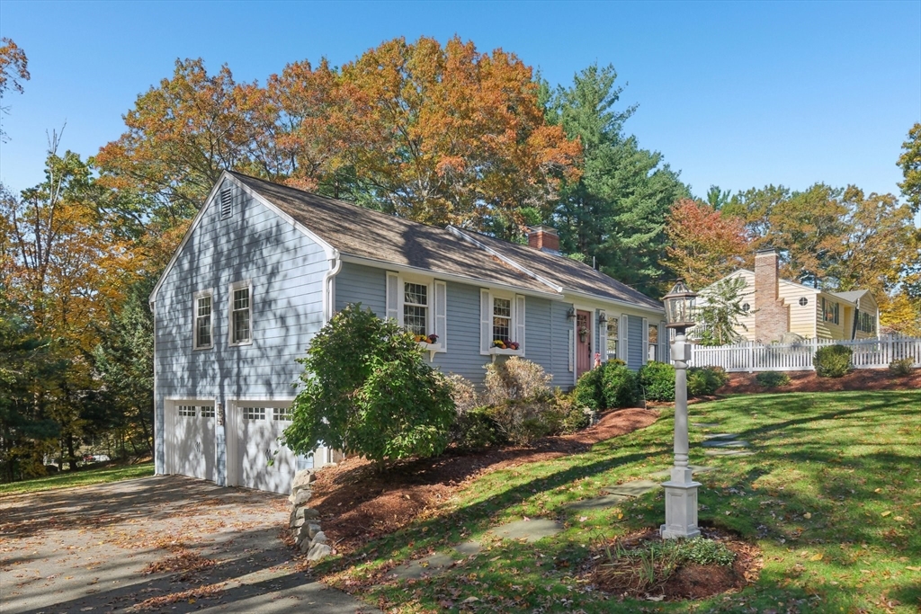 39 Woodbury Rd, Southborough