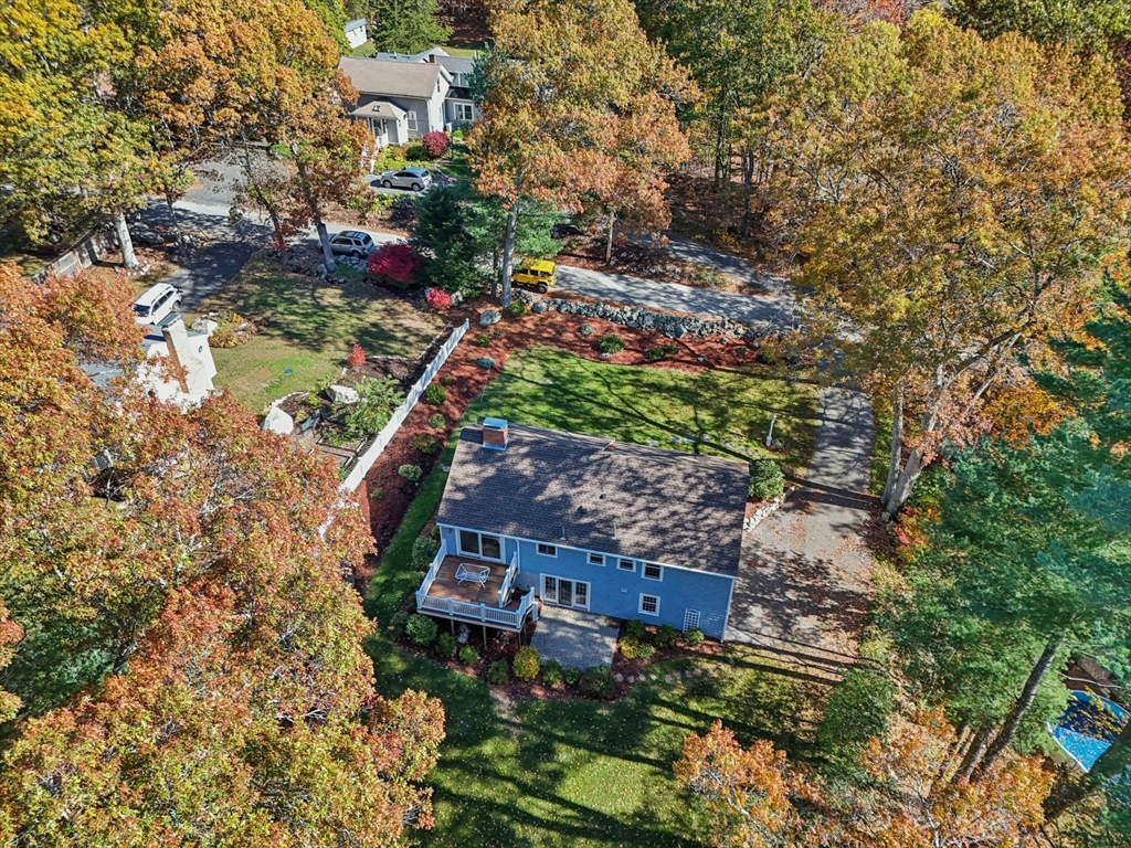 39 Woodbury Rd, Southborough