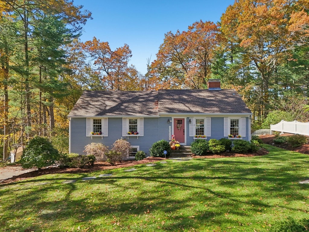 39 Woodbury Rd, Southborough