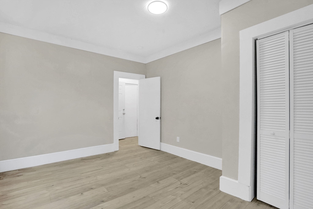 14 Adams St