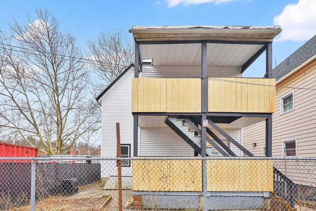 14 Adams St