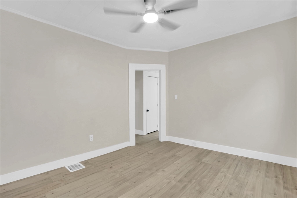 14 Adams St
