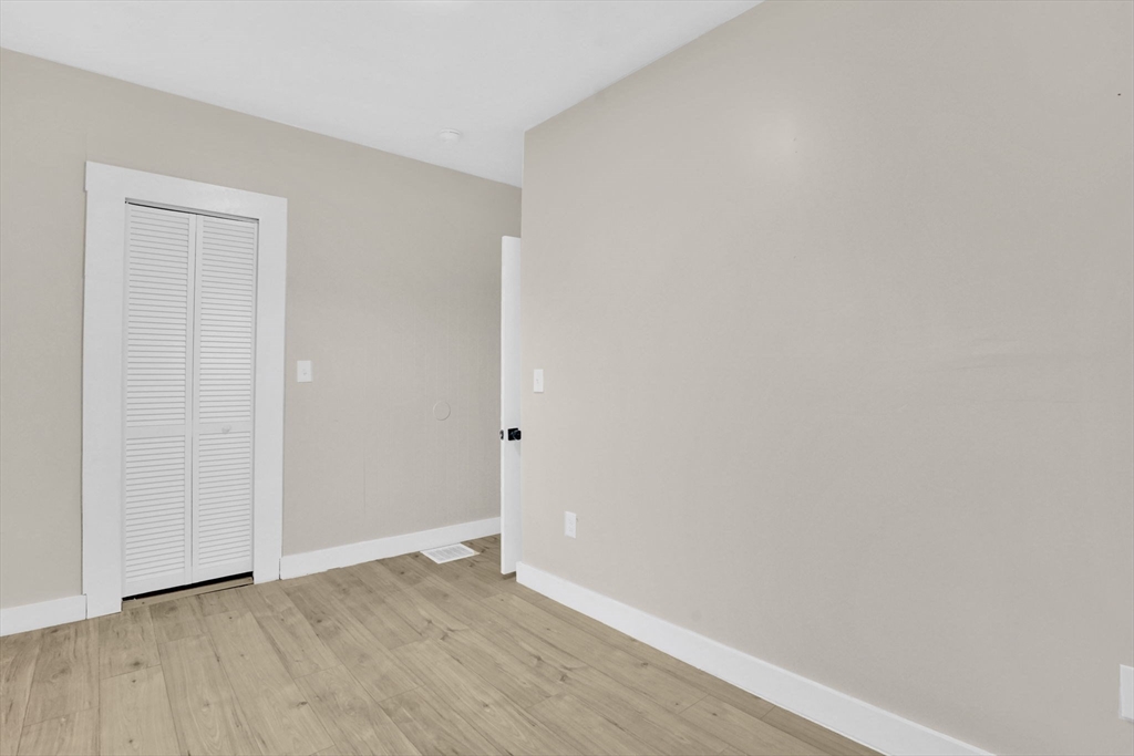 14 Adams St