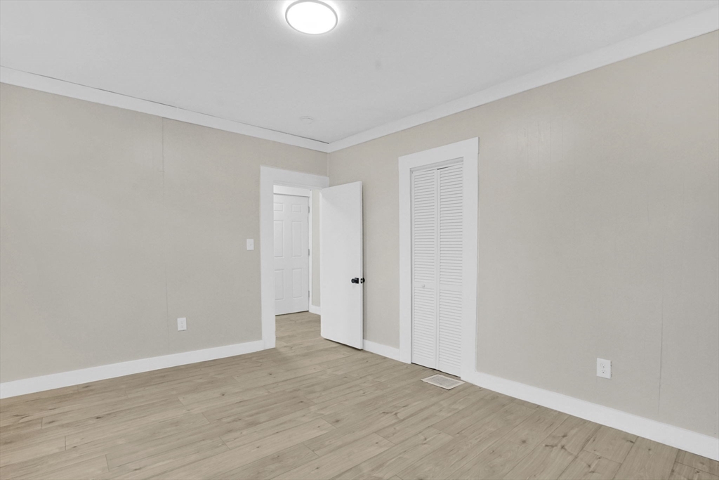 14 Adams St