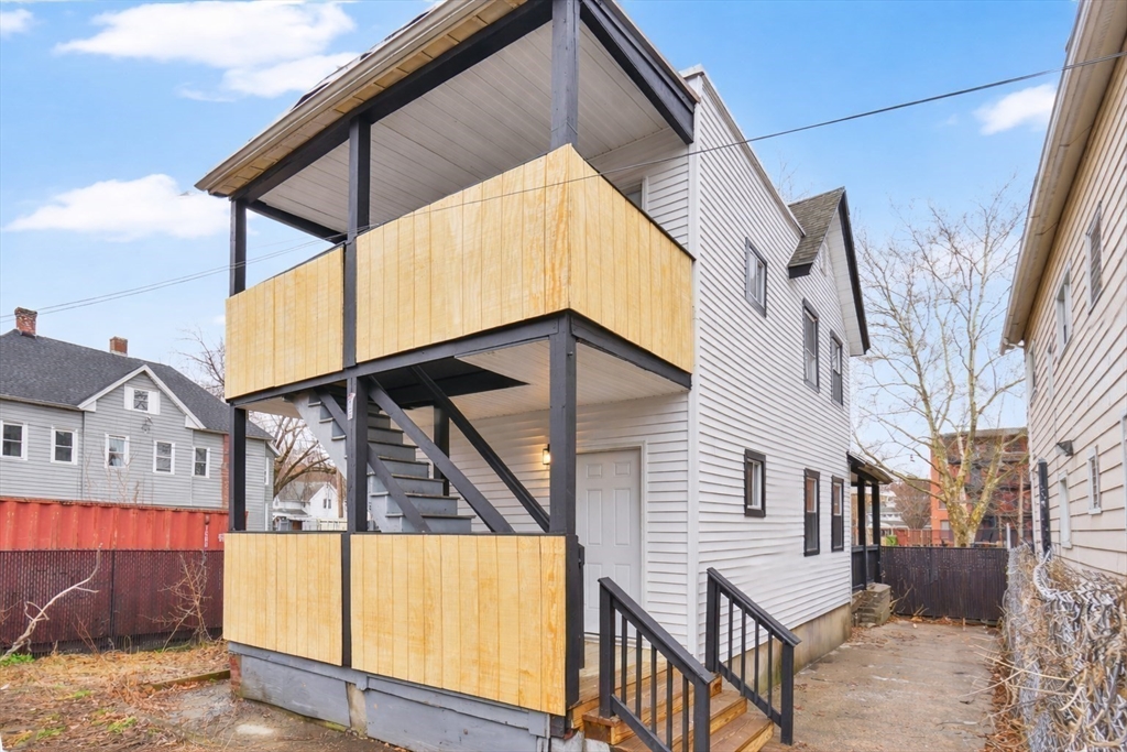 14 Adams St