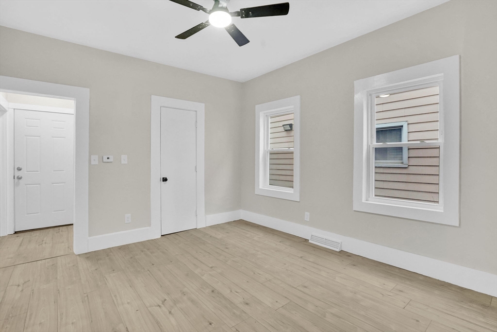 14 Adams St