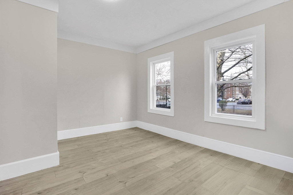 14 Adams St