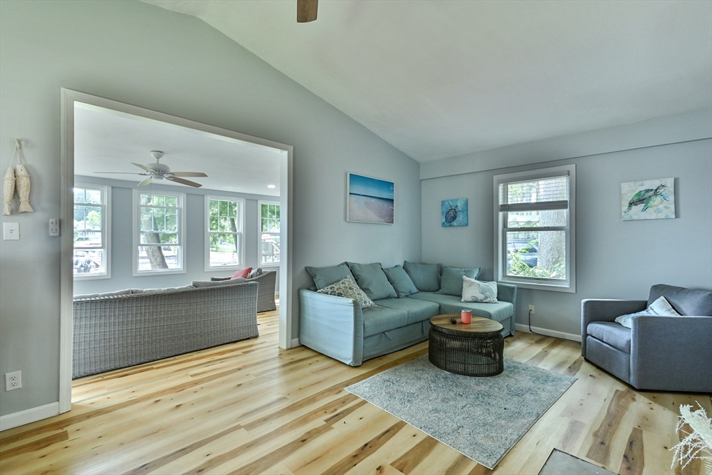 23 Lakeview Rd.