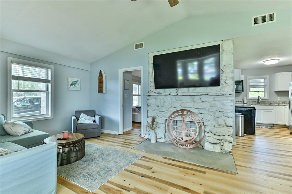 23 Lakeview Rd.