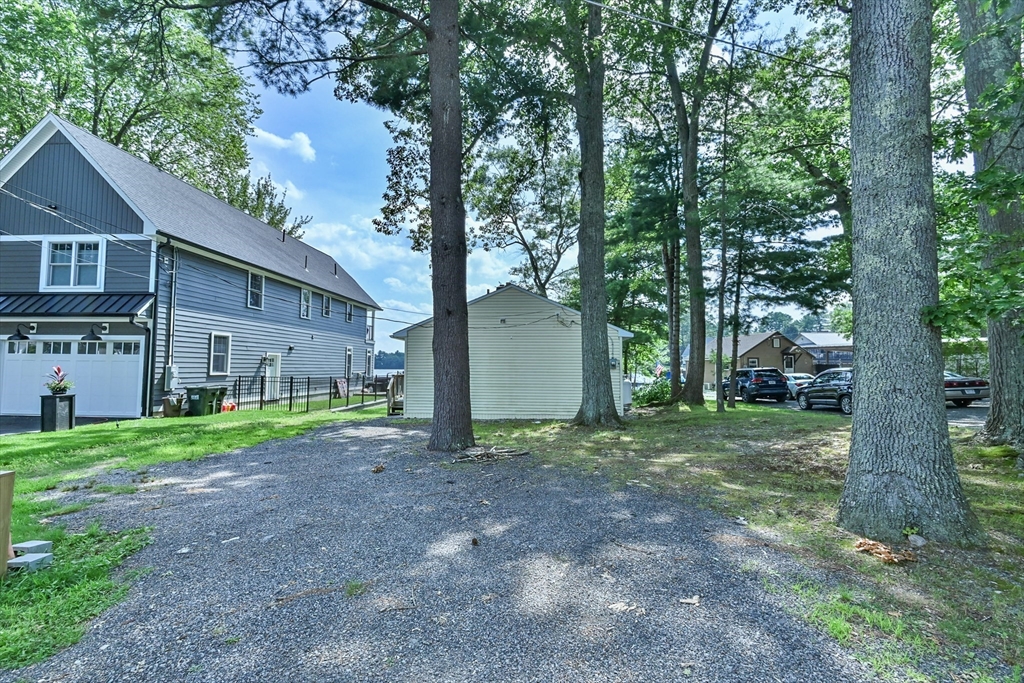 23 Lakeview Rd.