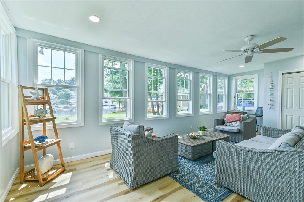 23 Lakeview Rd.