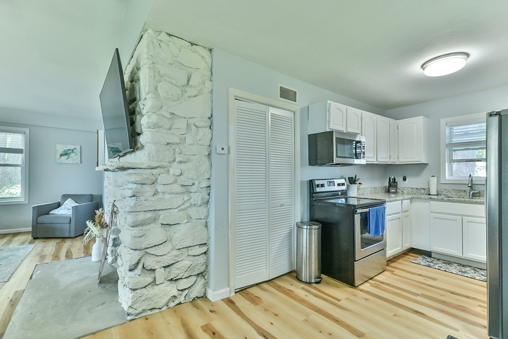 23 Lakeview Rd.