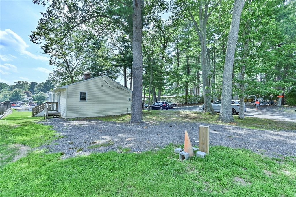 23 Lakeview Rd.