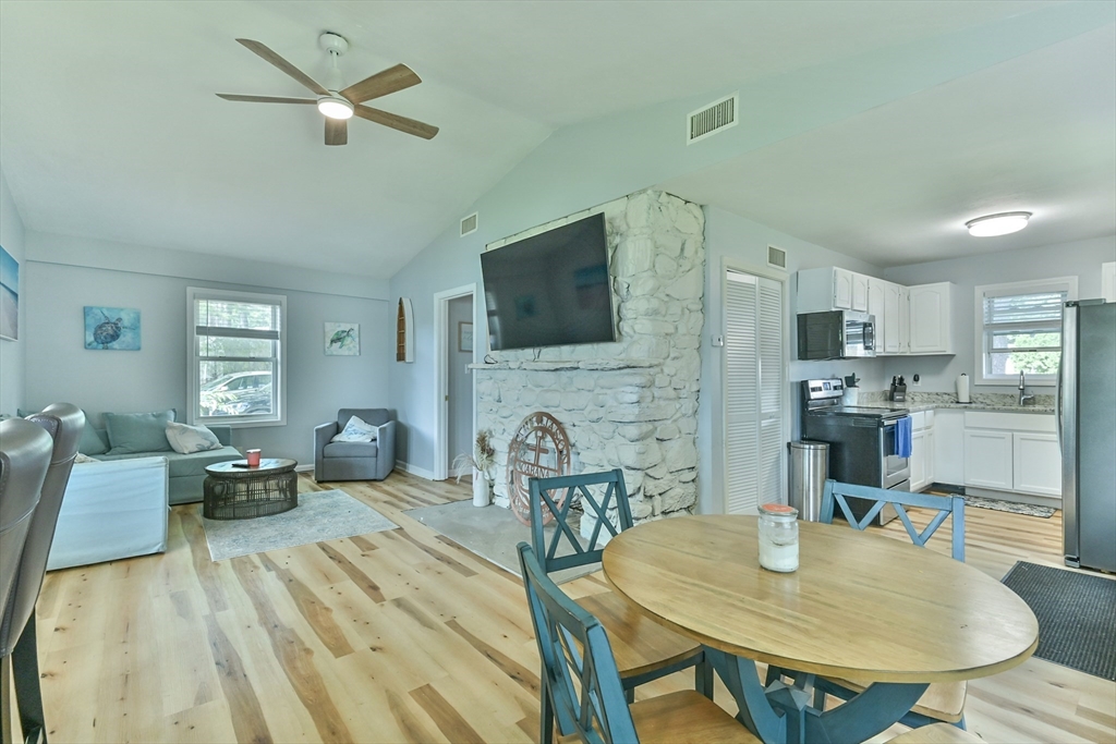 23 Lakeview Rd.