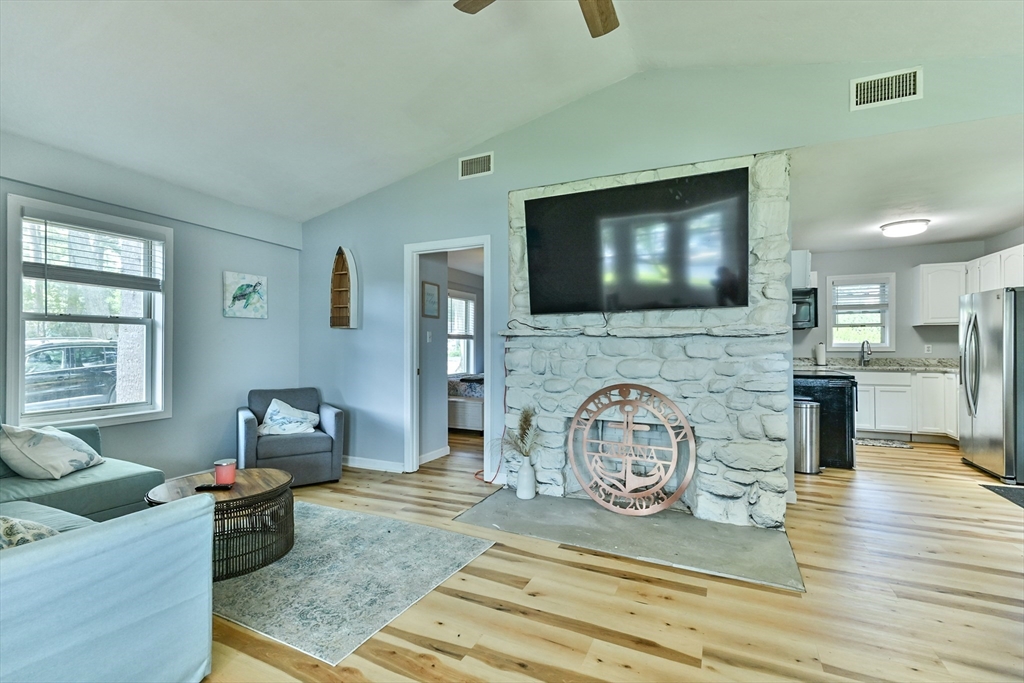 23 Lakeview Rd.