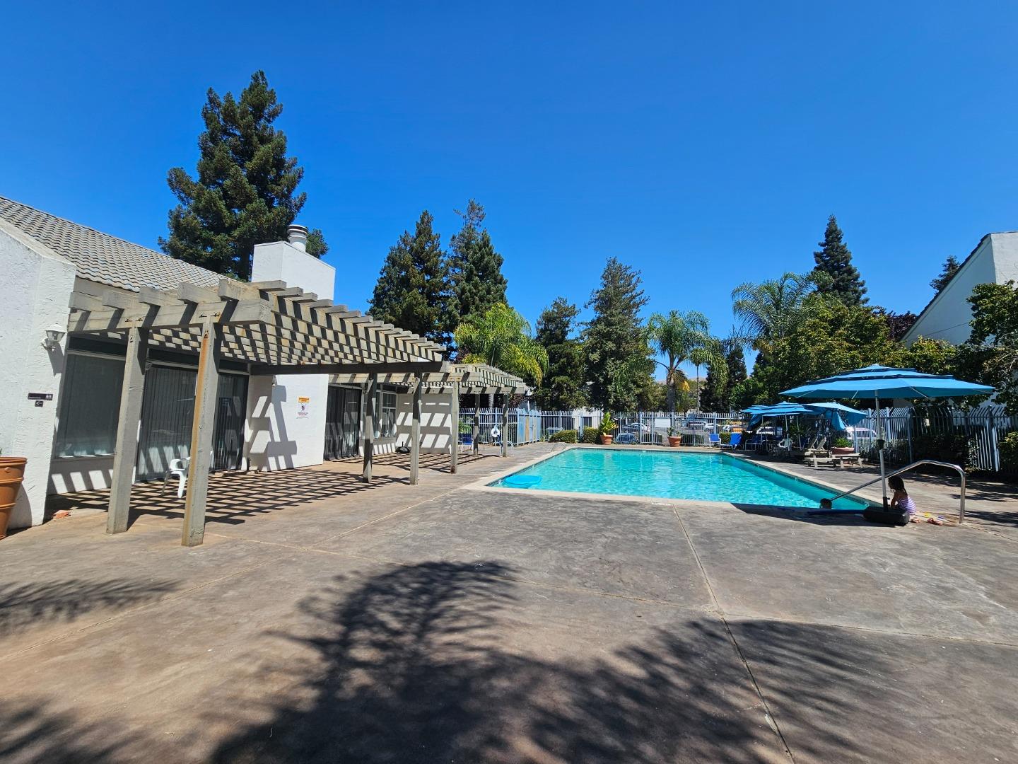 1055 North Capitol Avenue 165