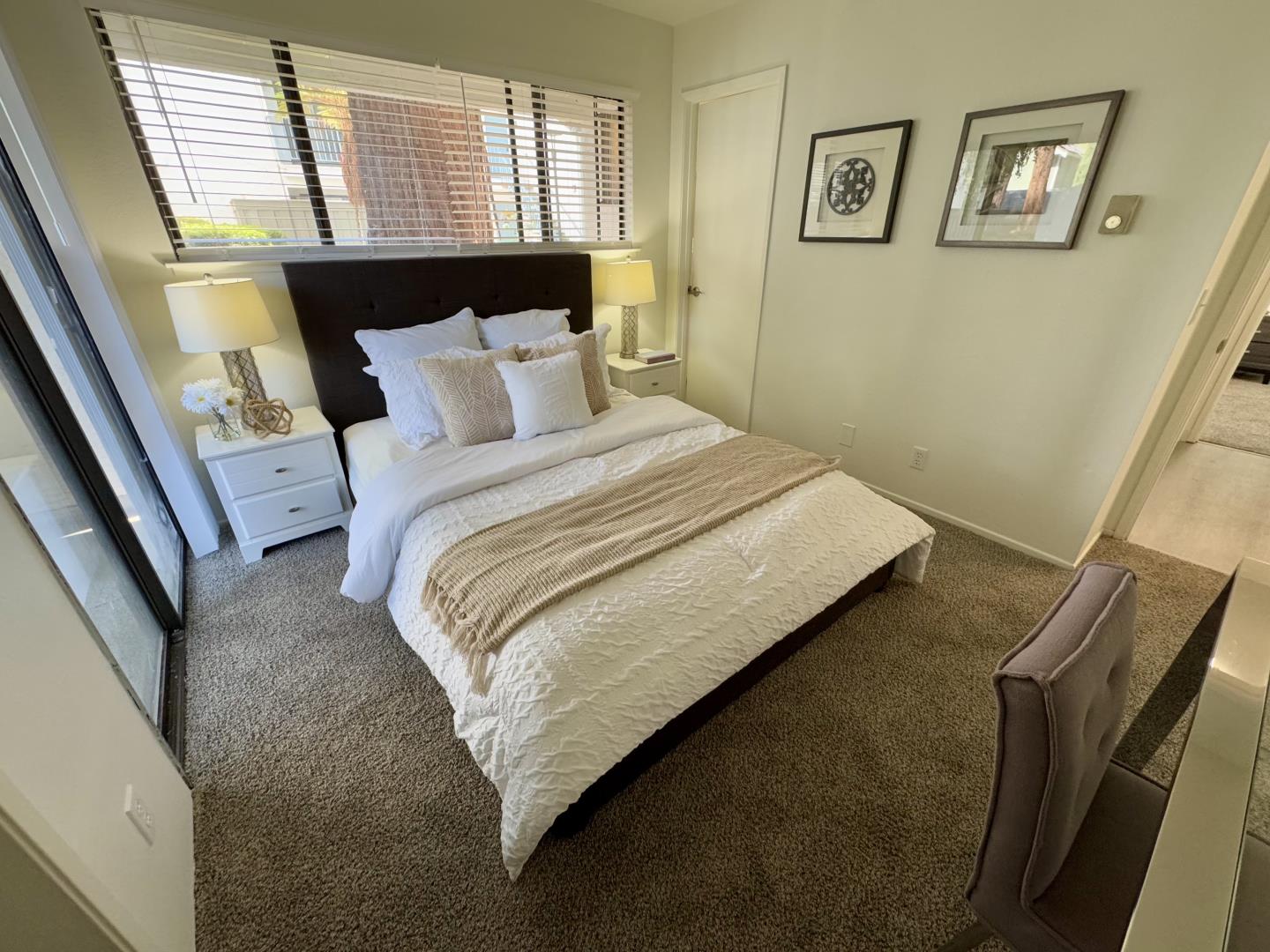 1055 North Capitol Avenue 165