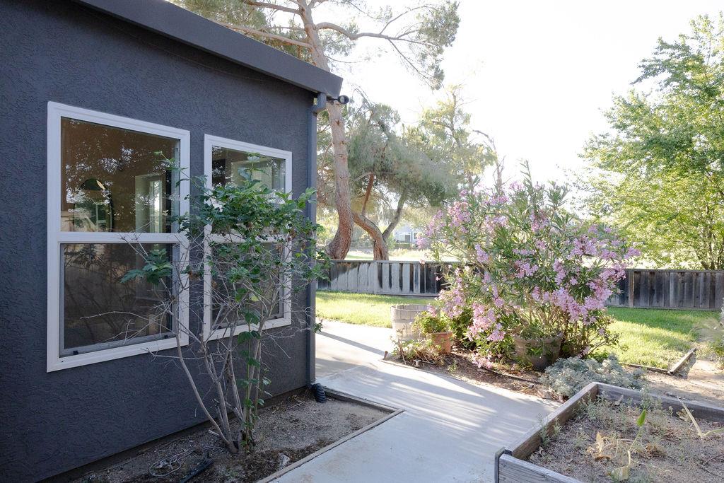 501 Bobbys Lane