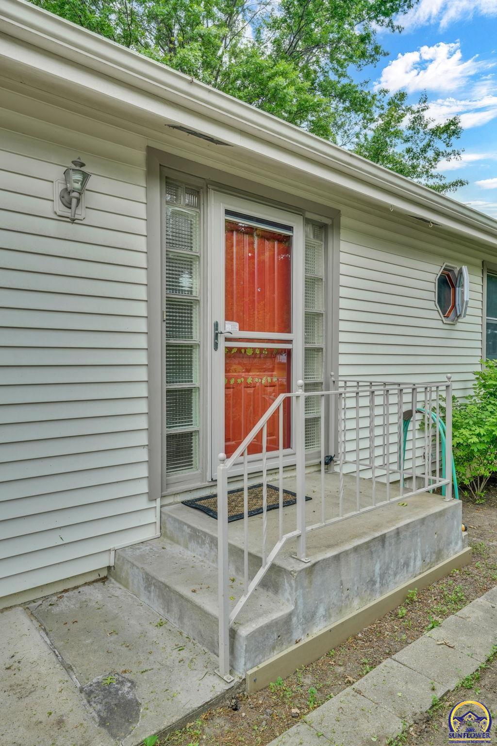 1325 SE 43rd St