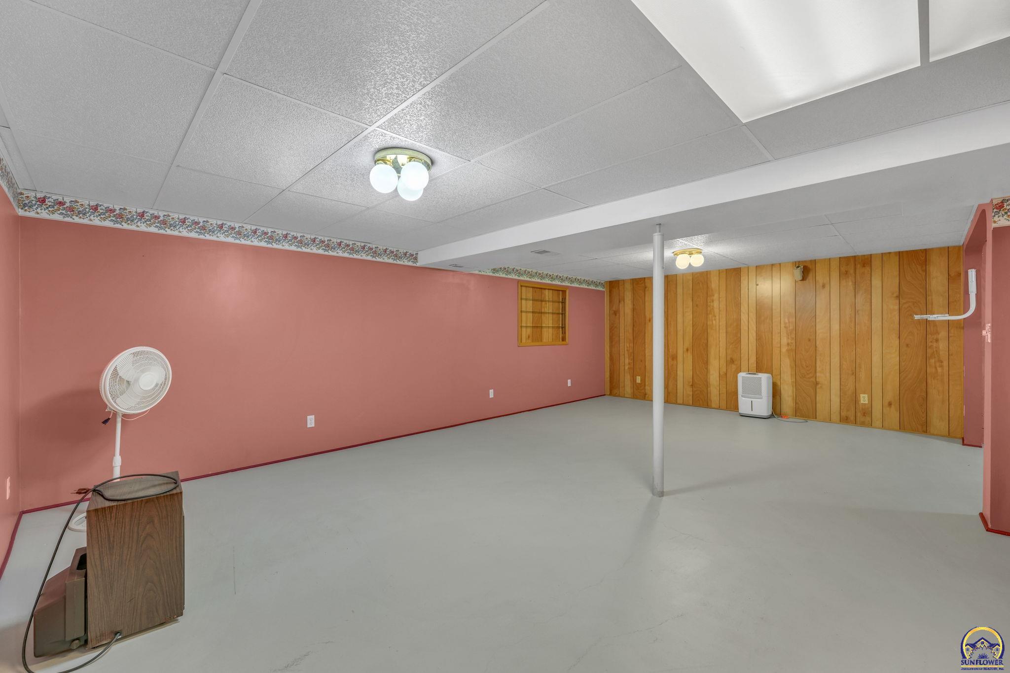 1325 SE 43rd St