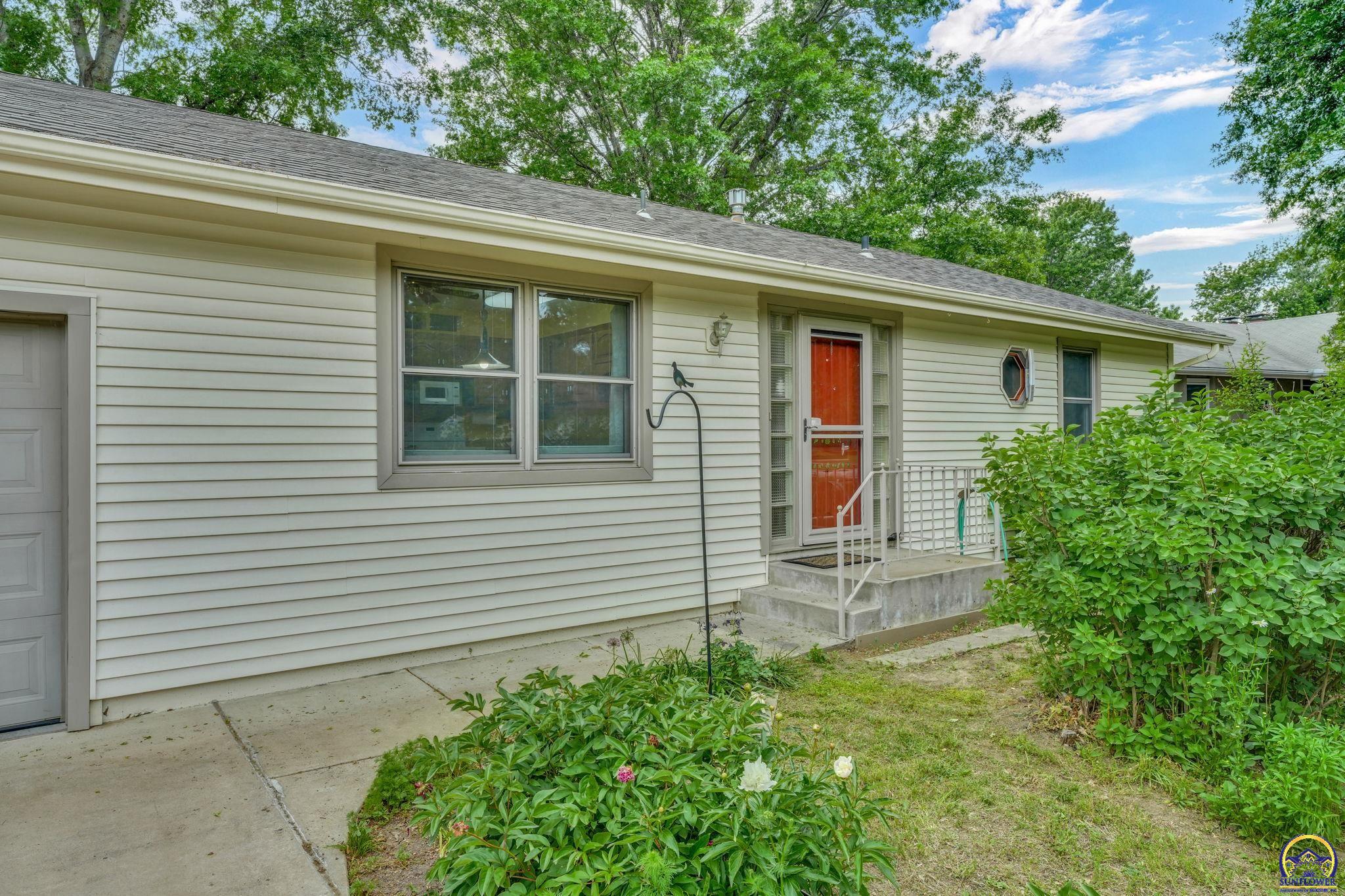 1325 SE 43rd St