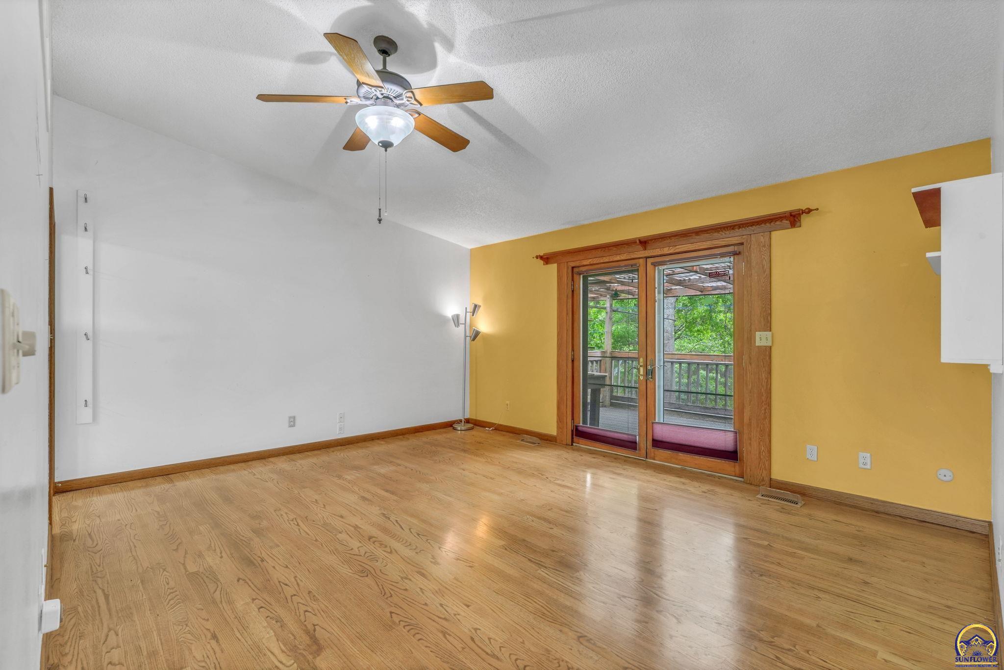 1325 SE 43rd St