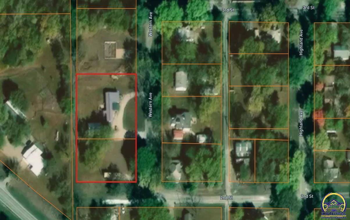 Aerial view of the red-outlined property along Western Avenue, with nearby homes and streets.