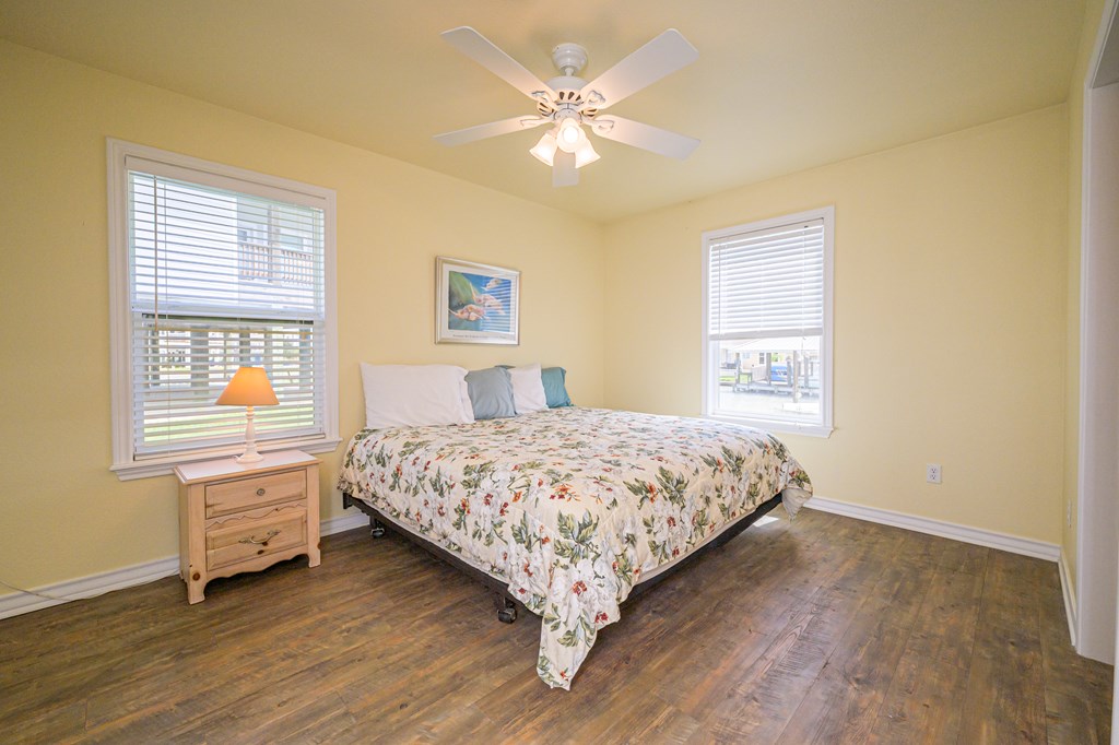 148 Lakeshore Drive