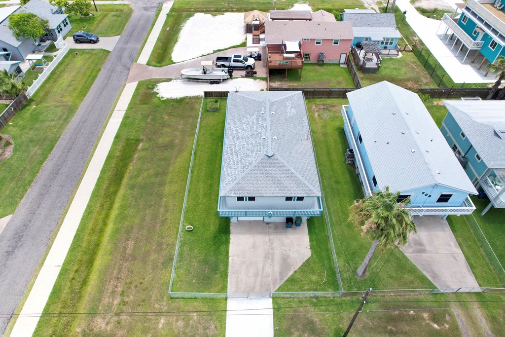 704 S Magnolia