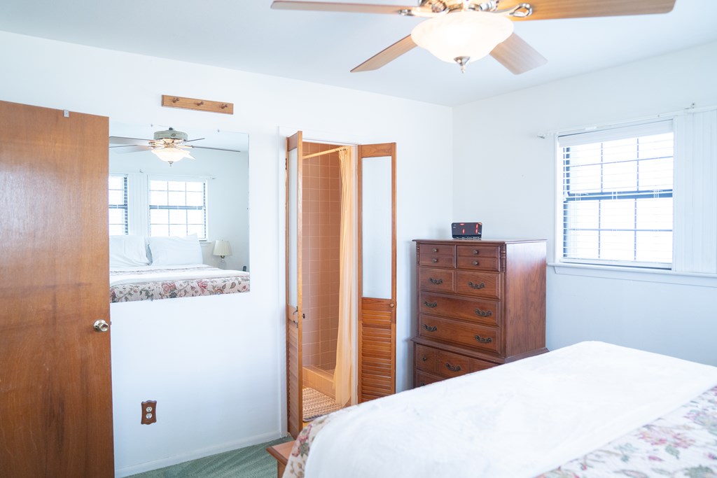 704 S Magnolia