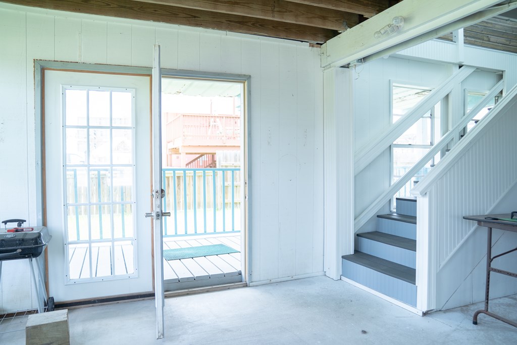704 S Magnolia