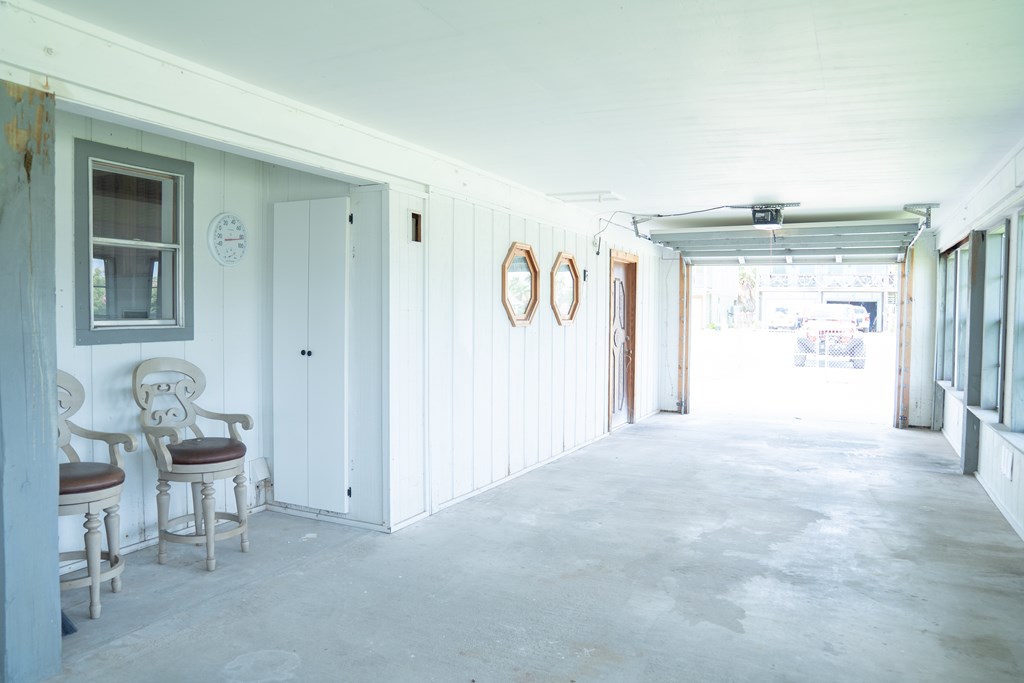 704 S Magnolia