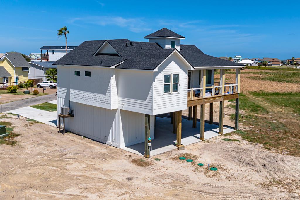 113 Port St Claire