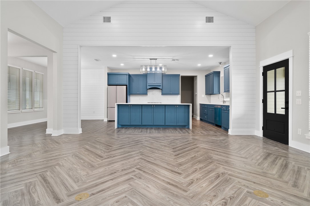 202 Drum Dr