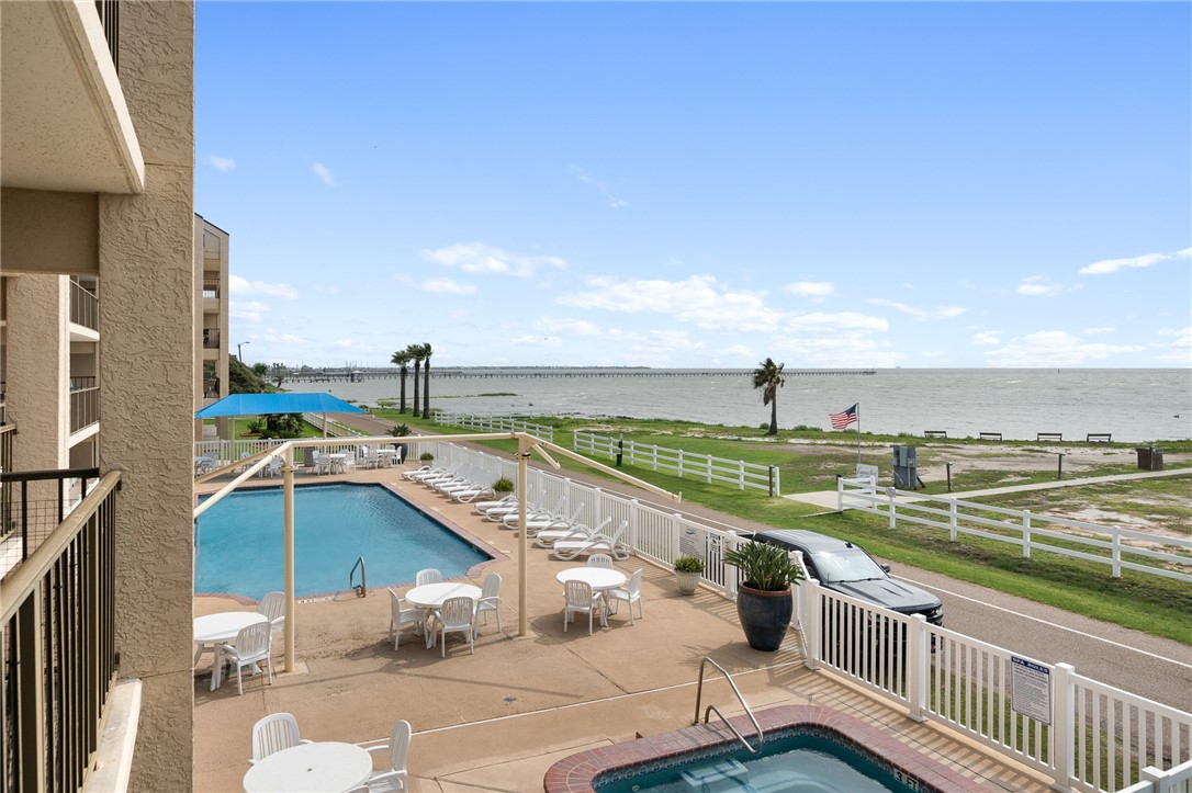 1021 Water St 214