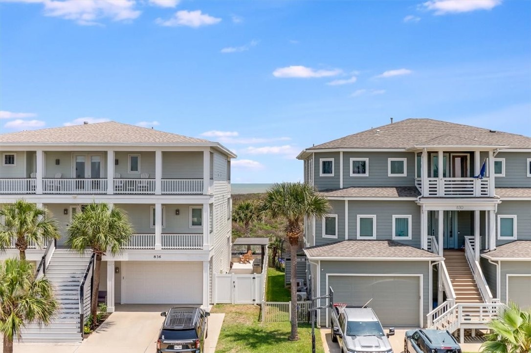 835 Ocean Side