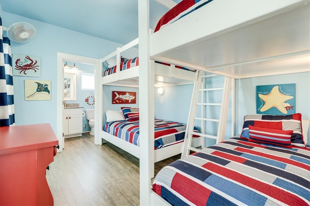 835 Ocean Side
