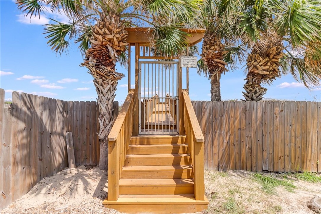 835 Ocean Side