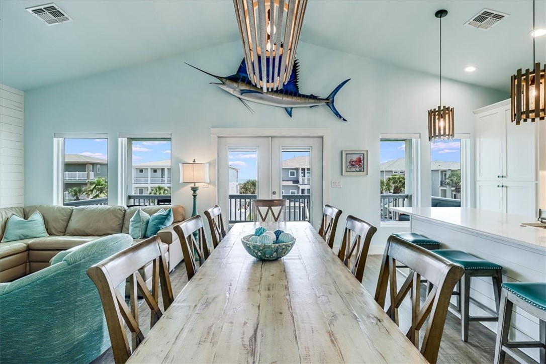 835 Ocean Side
